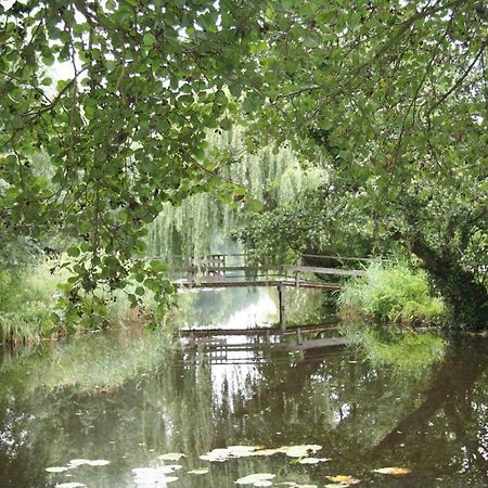 C'Est La Vie Houseboat Hotel Nederhorst den Berg Екстериор снимка