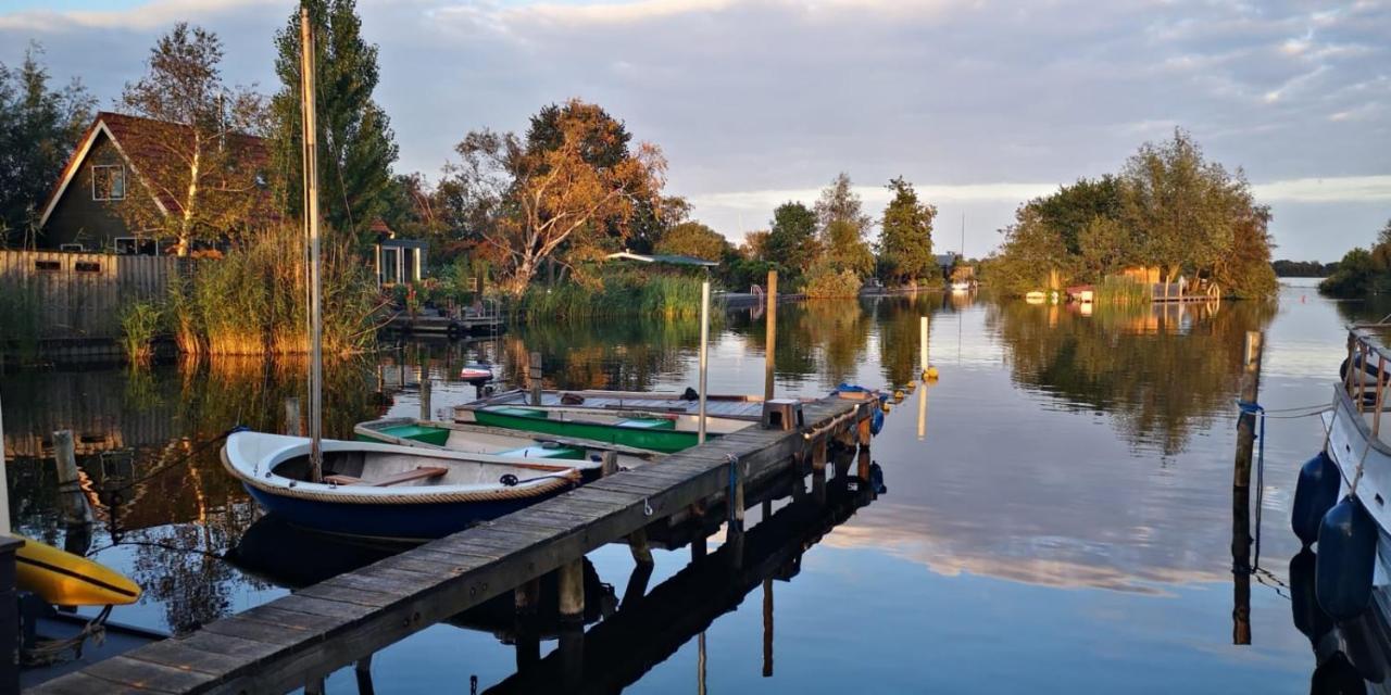 C'Est La Vie Houseboat Hotel Nederhorst den Berg Екстериор снимка